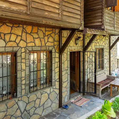 Dağ evi Feslikan Chalet *