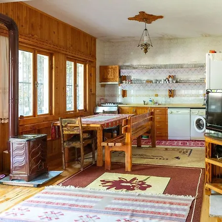 Dağ evi Feslikan Chalet